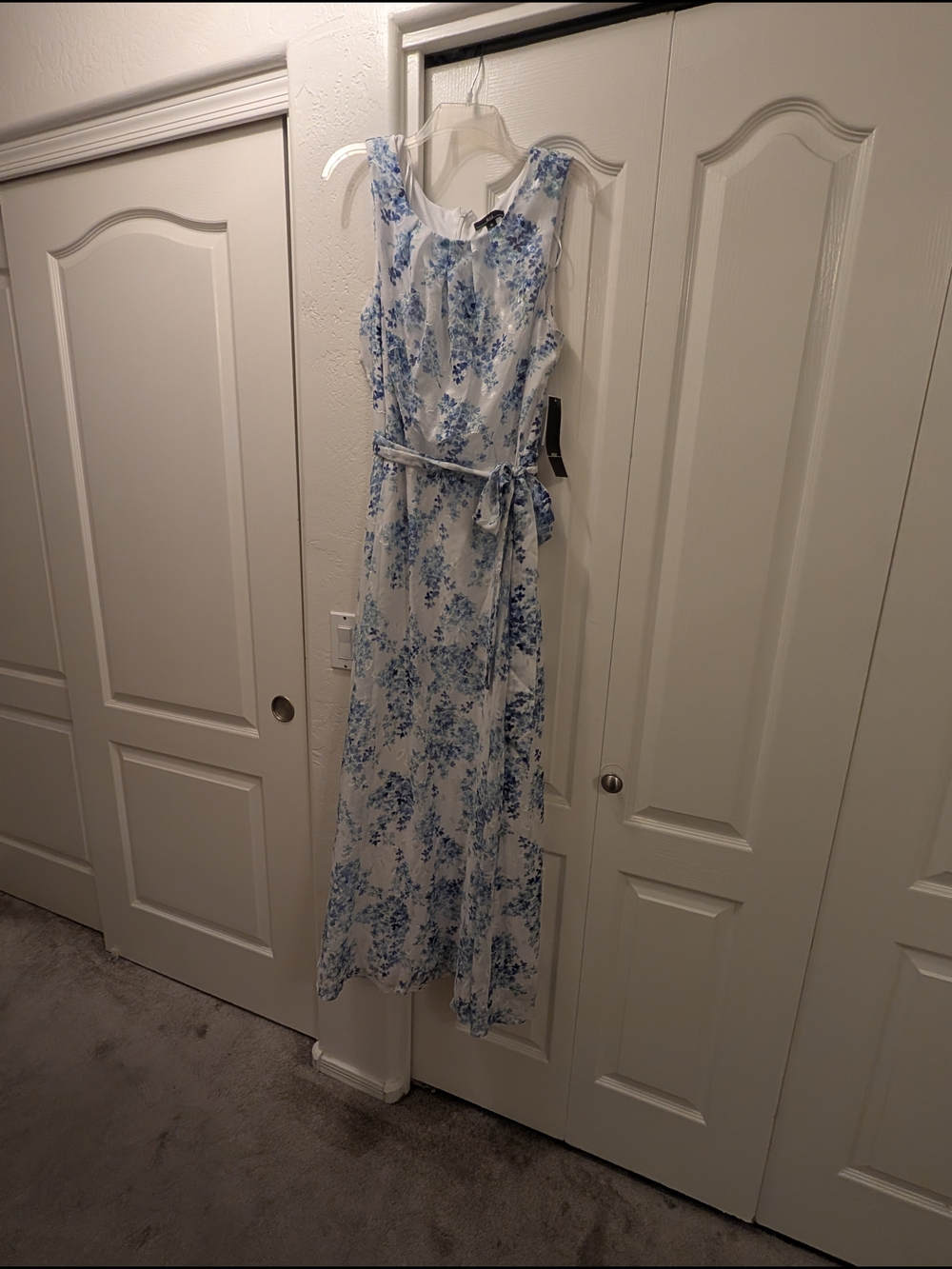 Sleeveless Blue Floral Maxi Dress with Tie Waist